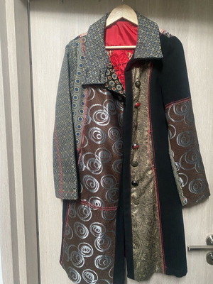 Desigual coat like new, multicolored