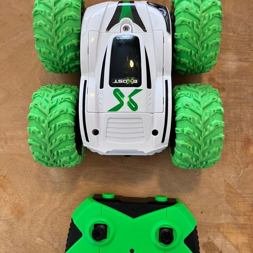 Double-sided toy car used with remote control
