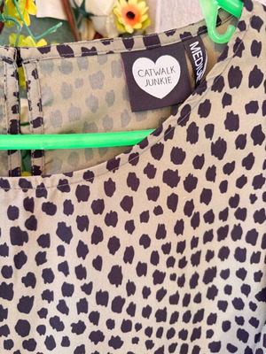 Catwalk women's blouse oil black tiger print small like new