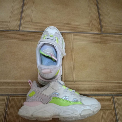 Fila athletic shoes for girls like new, white and pink, size 28