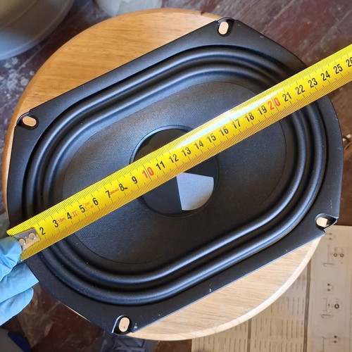 TB Speakers W69-1042M 4Ω Woofer like new