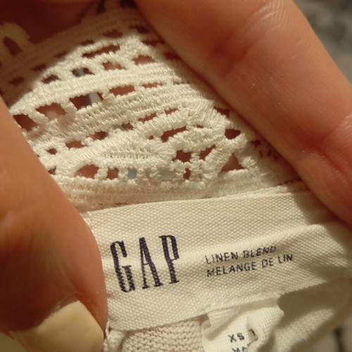 Gap linen blouse with lace white size XS like new