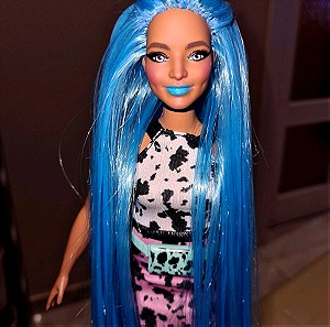 Barbie fashionista με μπλε μακριά μαλλιά