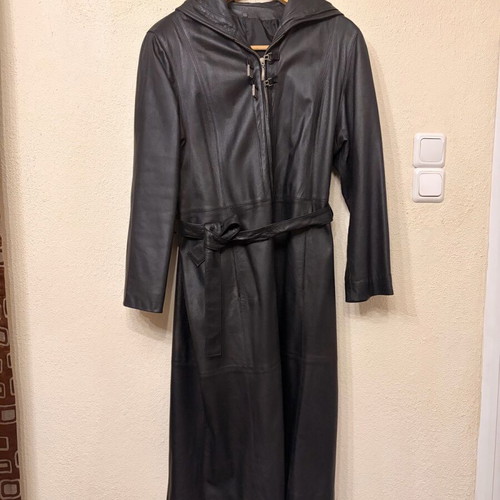 Leather coat with hood like new, black, size XXL