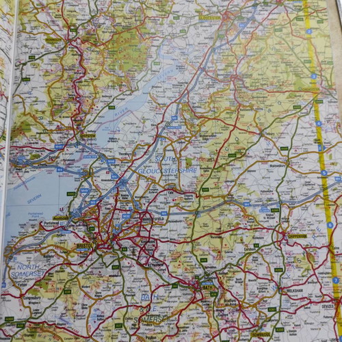 Great Britain Road Atlas A-Z with detailed maps 1:250000 in good condition