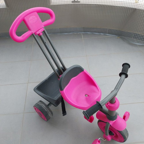 Tricycle with sunshade used for children 18-36 months
