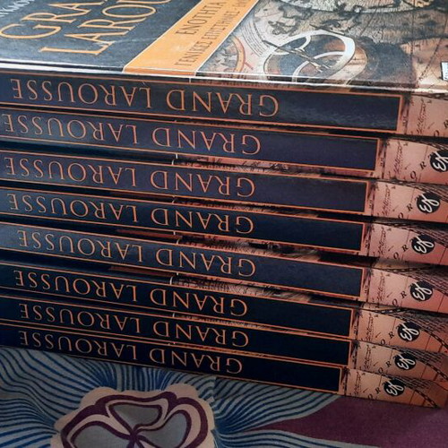 Grand Larousse encyclopedia collection of 9 volumes, new