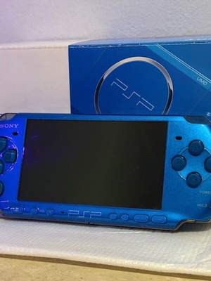Sony PSP-3000 Vibrant Blue used, complete in box