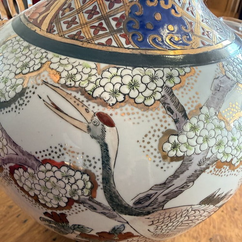 Large handmade Chinese porcelain vase with traditional hand-painted design