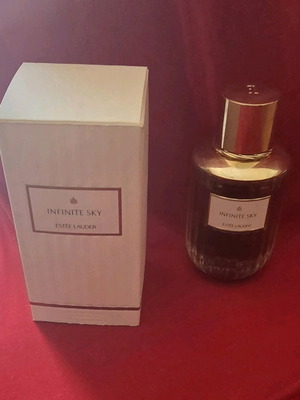 Infinite Sky Prive Estee Lauder perfume like new