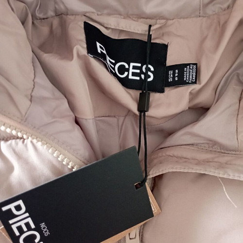 Pieces beige jacket new, size S