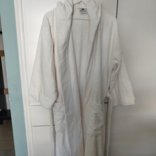 Adidas white bathrobe with hood, size L, like new