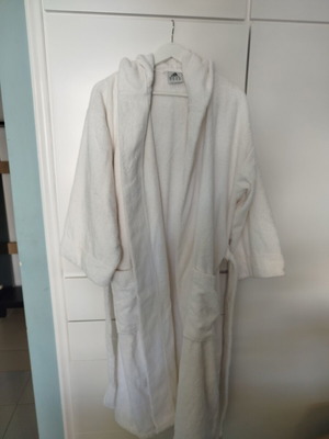 Adidas white bathrobe with hood, size L, like new