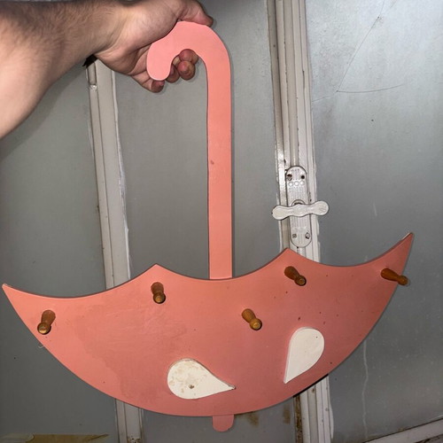 Coat rack used in excellent condition