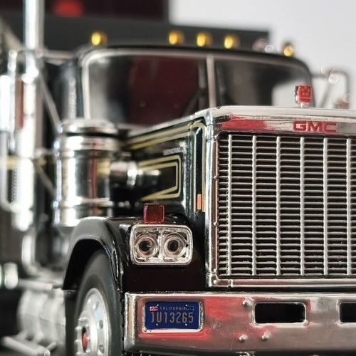 Knight Rider F.L.A.G. Unit GMC General Semi-Truck 1/43 scale
