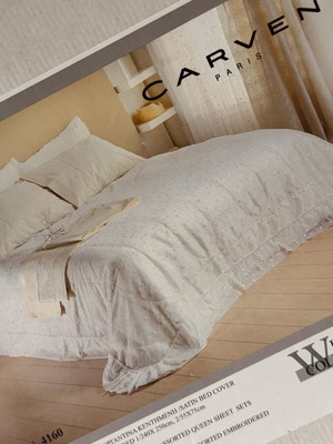 Carven Paris Wedding Quilt satin embroidered 240x250cm like new