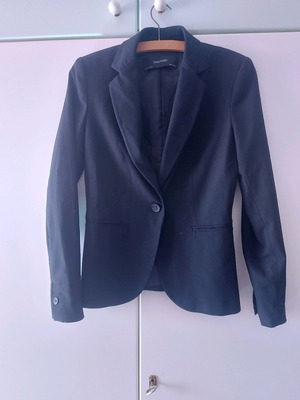 Classic black Zara jacket used, sizes S-M