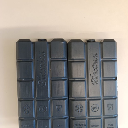 Ice Packs Set of 2, 500g Each, New, 24-Hour Cooling