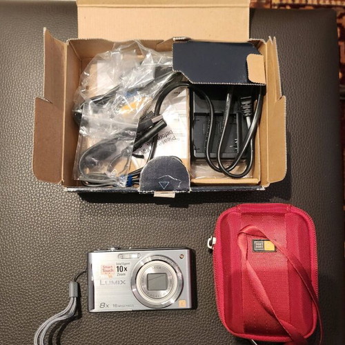 Panasonic FS 37 Lumix με φακό Leica και οθόνη αφής σαν καινούργιο