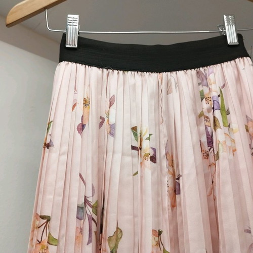 Set with pleated floral palazzo pants and top new