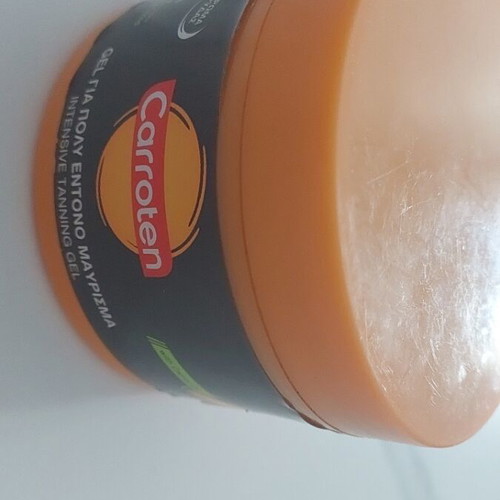 Carroten tanning gel used for intense tanning