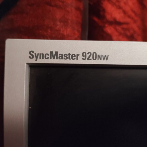 Samsung SyncMaster 920NW 19" LCD monitor used