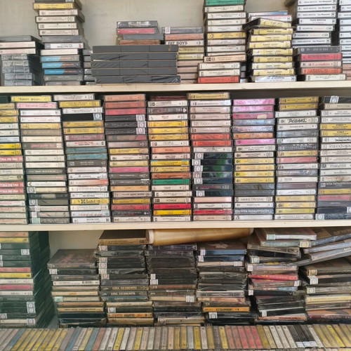 Σετ 200 Vintage γνήσιες κασέτες ήχου καινούργιες, σφραγισμένες