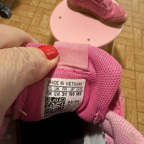 Adidas No31 girls' pink sneakers size 31