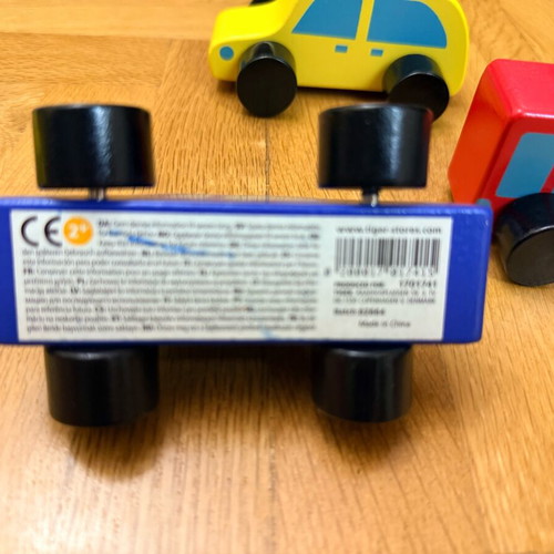 Wooden children's toy cars set of 4 Tiger like new