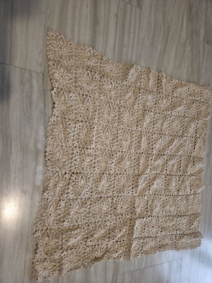 Handmade table runner like new