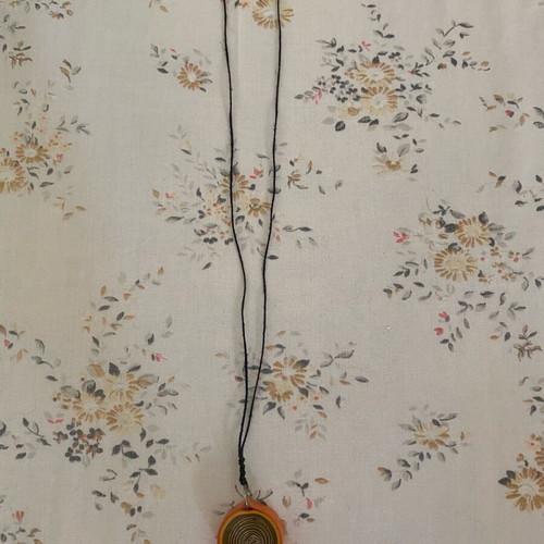 Orange necklace with gold details new