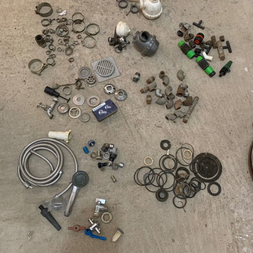 Various old hydraulic parts used
