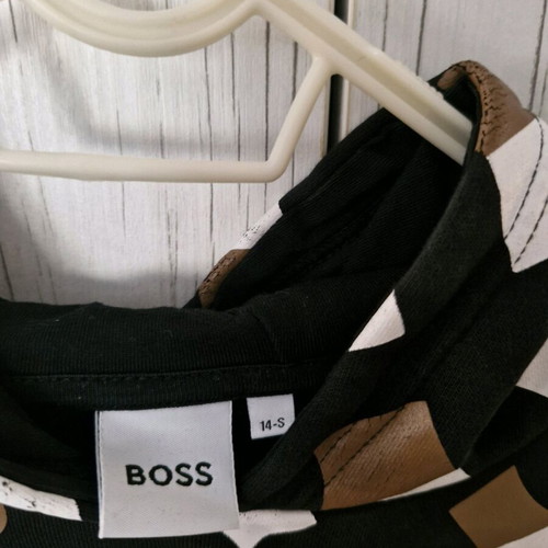 Boss hoodie for boys size 14 like new