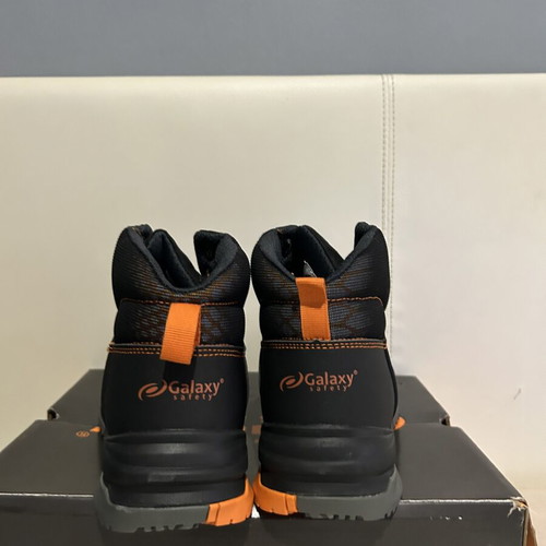 Work shoes new, size 43, black and grey