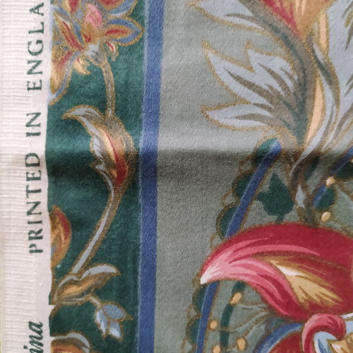 England Curtains 2 (115 cm by 3 meters) Total 7 meters