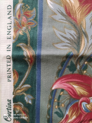 England Curtains 2 (115 cm by 3 meters) Total 7 meters