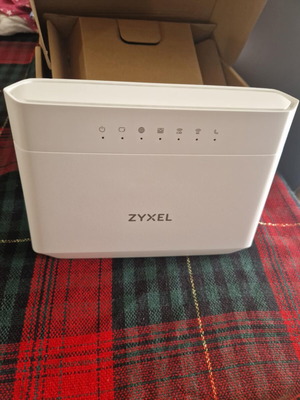 Zyxel VMG8623-T50B VDSL VoIP Dual Band WiFi router like new with box