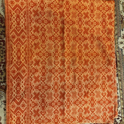 Woolen woven fabric like new, red, suitable for throw or blanket