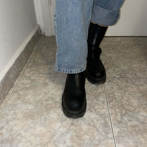 Black Vagabond ankle boots size 38 used genuine leather