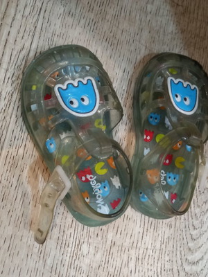 Branded baby shoes size 22 like new