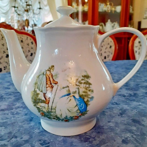 Titov Veles teapot