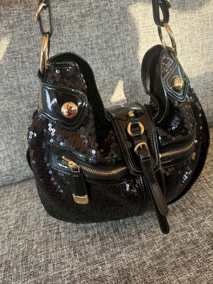 DKNY vintage shoulder bag like new, black