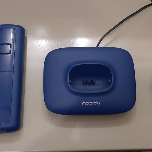 Motorola wireless phone blue like new