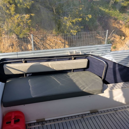 Bayliner Cruiser 30 Foot Recreational Boat like new, 1996