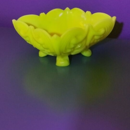 Fenton vintage yellow custard glass footed bowl with butterfly pattern