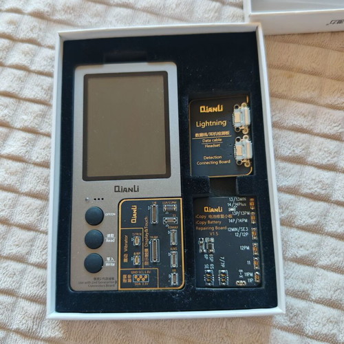 QianLi iCopy Plus 2.2 Programmer for iPhone True Tone Battery Lightning Display