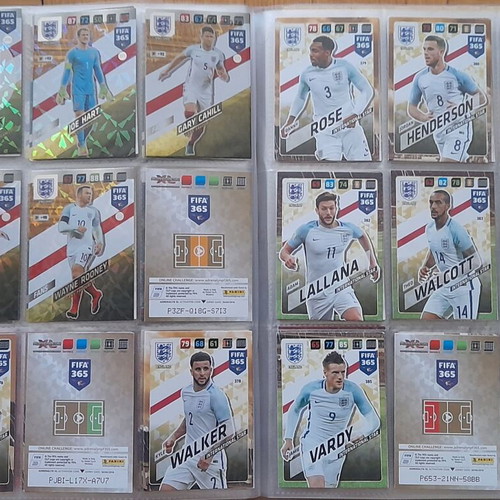 FIFA 365 2017-2018 Adrenalyn XL album with 374/459 cards like new