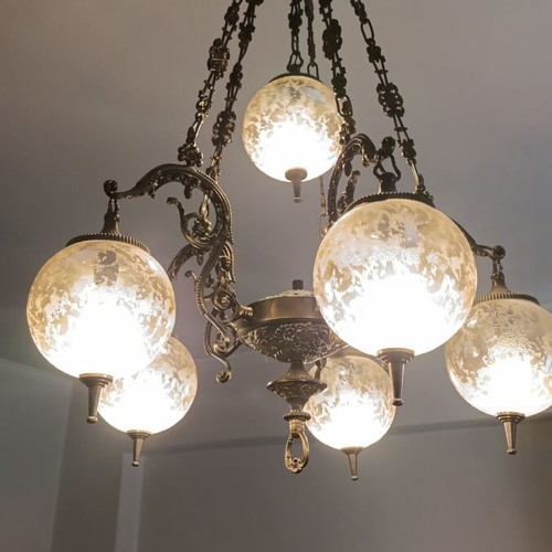Six-Light Ceiling Lamp like new