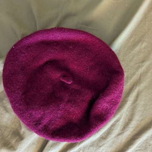 Beret used, red, size L