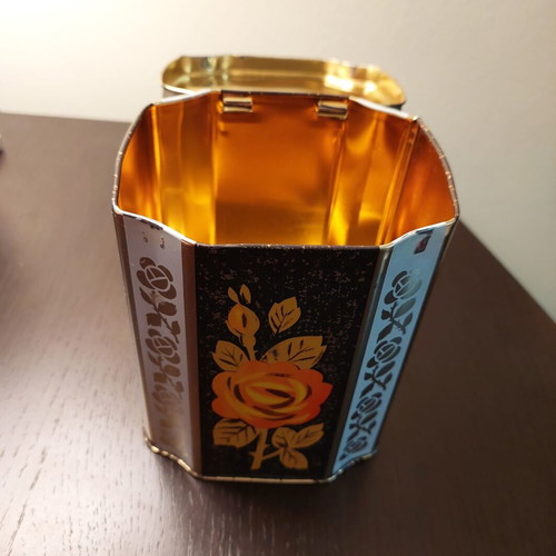 Metal vintage collectible box used, Made in Great Britain 1980s